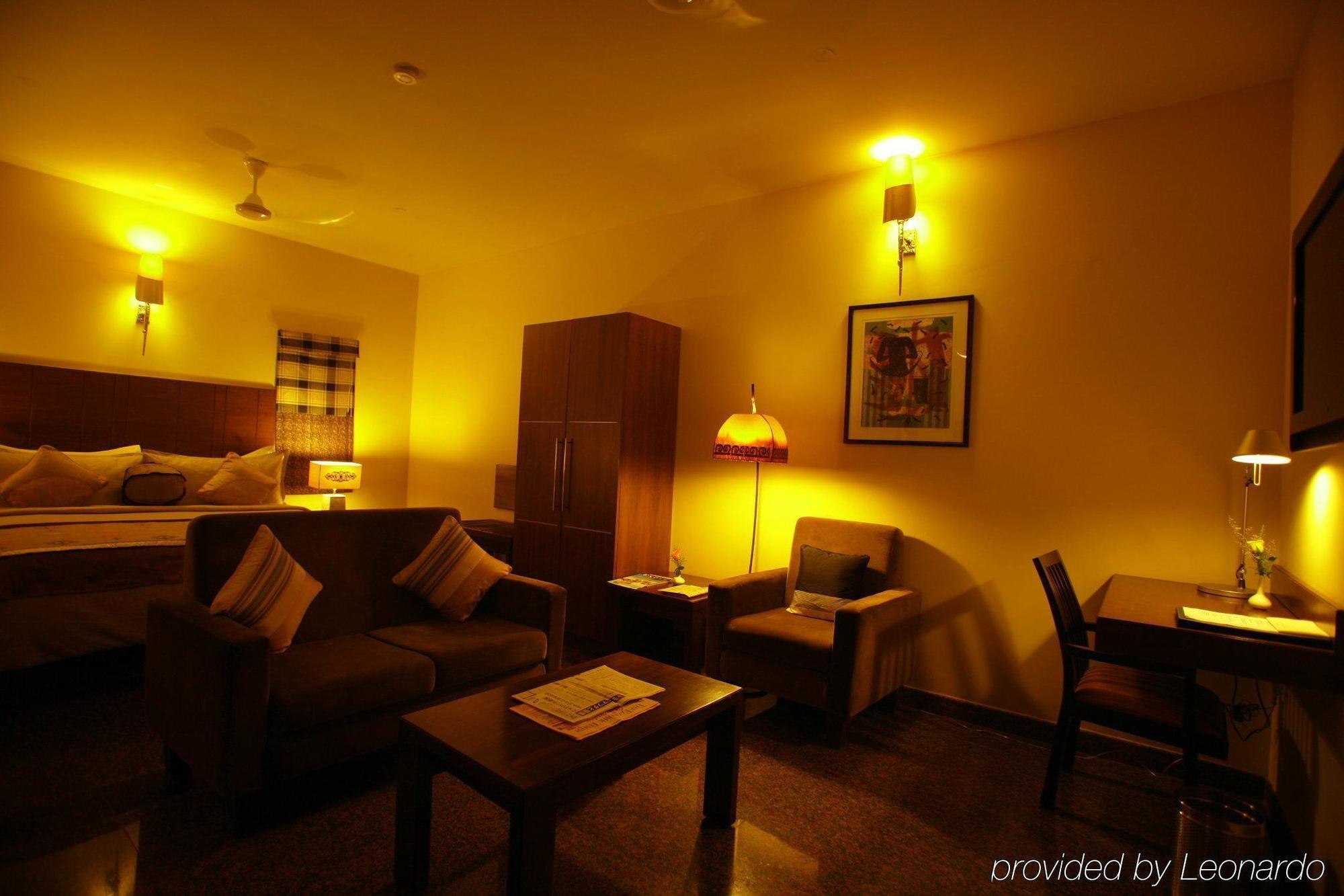 Justa Indiranagar Aparthotel Bangalore Exterior foto