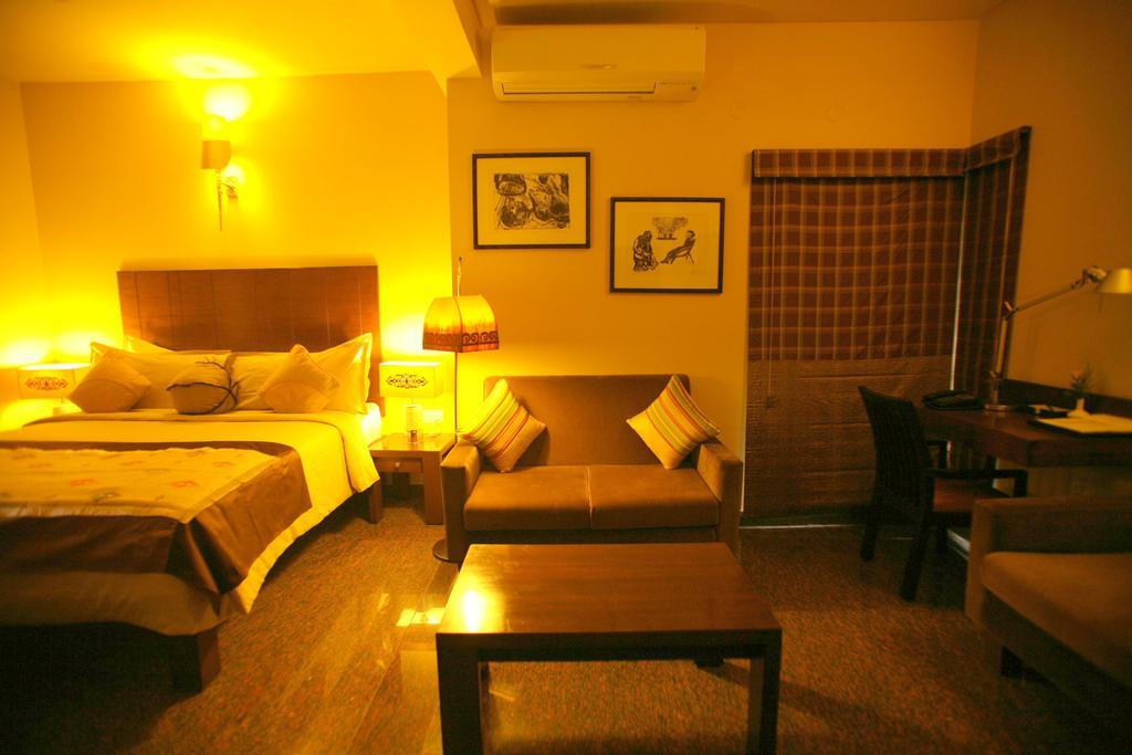 Justa Indiranagar Aparthotel Bangalore Exterior foto